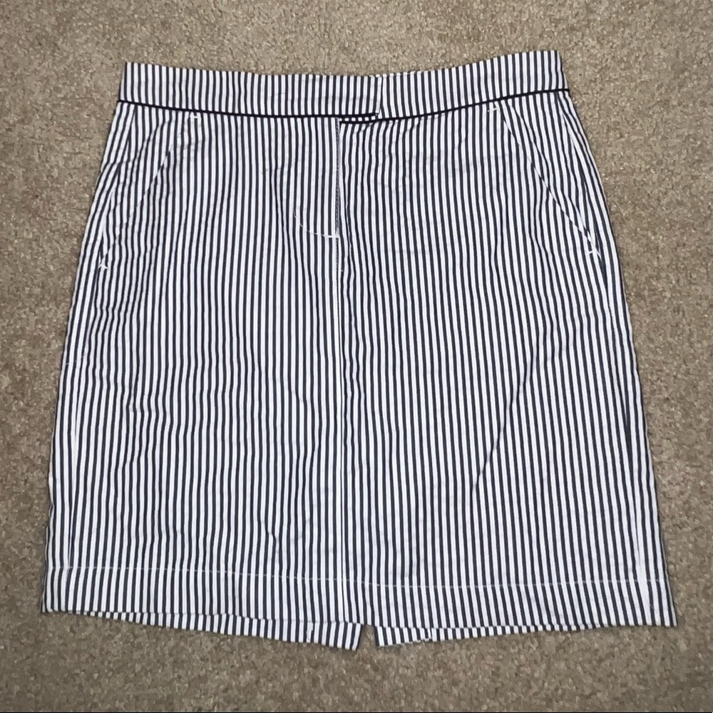 Tommy Hilfiger Black & White Striped Skirt size 2 - Picture 3 of 11